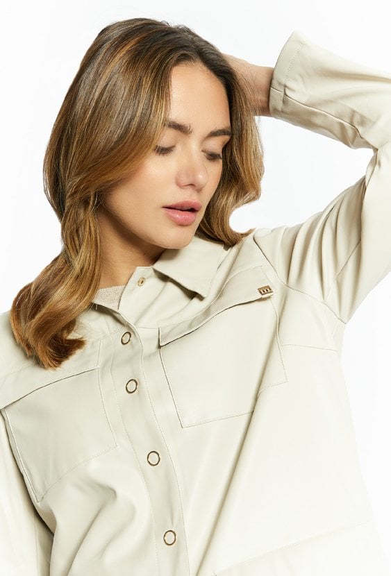 Płaszcz damski z imitacji skóry