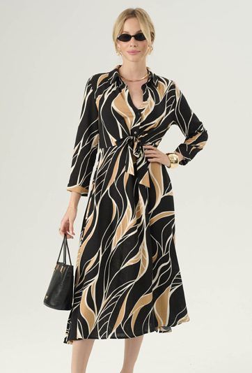 Długa sukienka z kołnierzykiem