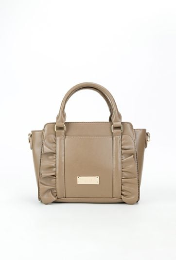 Kuferek ze zdobieniem z przodu