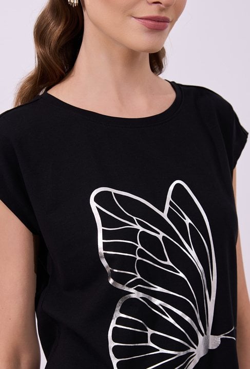 T-shirt z nadrukiem motyla