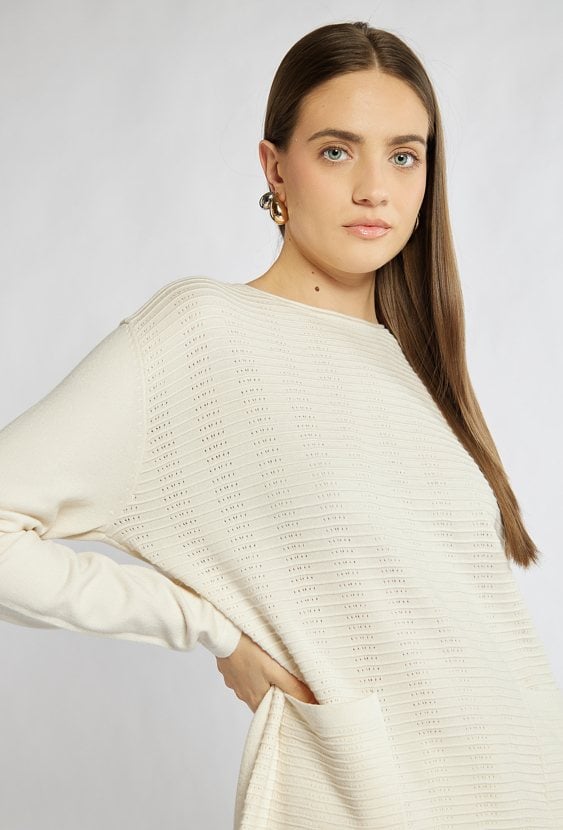 Sweter z kieszonkami