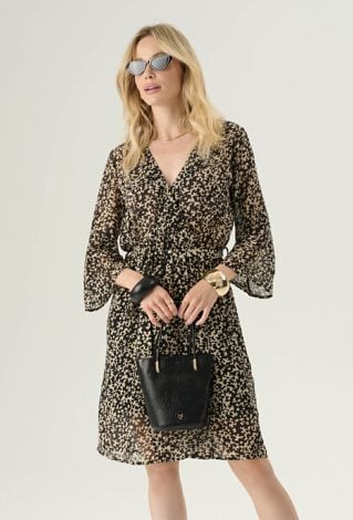 Sukienka w ciekawy print