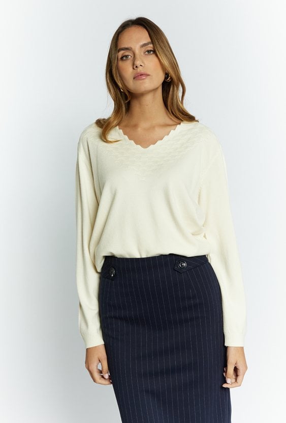 Sweter damski ze zdobieniem