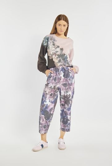 Spodnie dresowe w kwiatowy wzór
