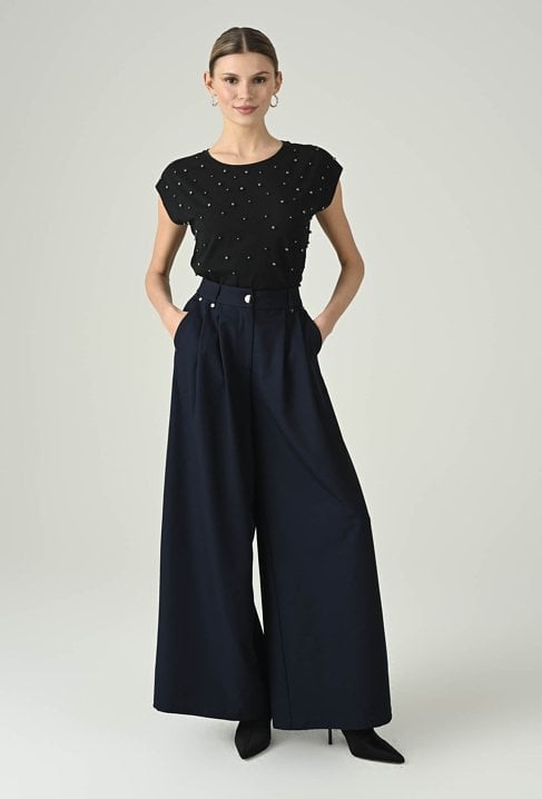 T-shirt z aplikacjami