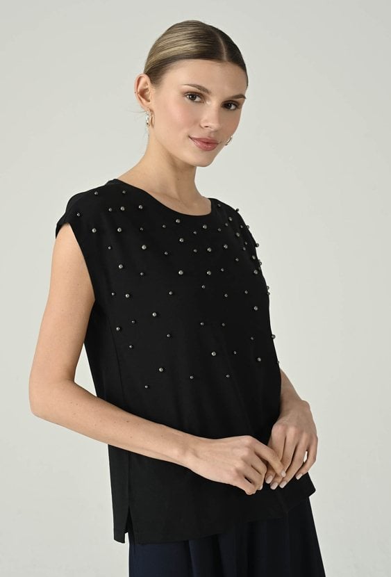 T-shirt z aplikacjami