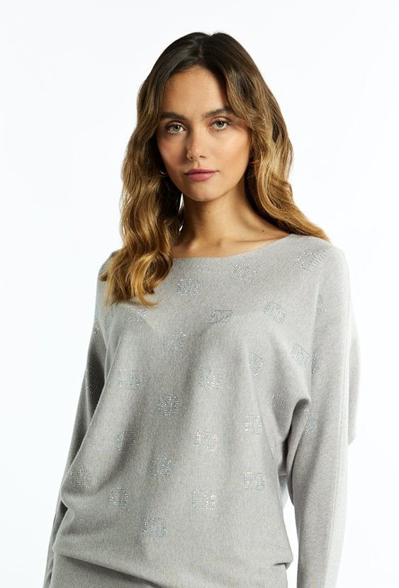 Sweter damski z małymi dżetami