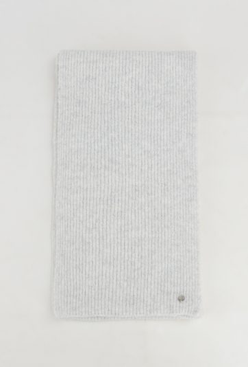 Prążkowany szal z dodatkiem wełny