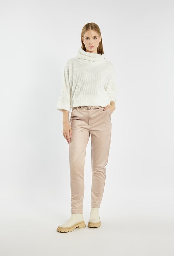 Spodnie damskie o prostym kroju