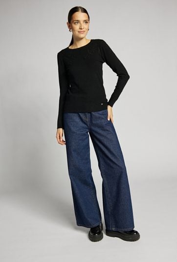 Sweter damski z haftem