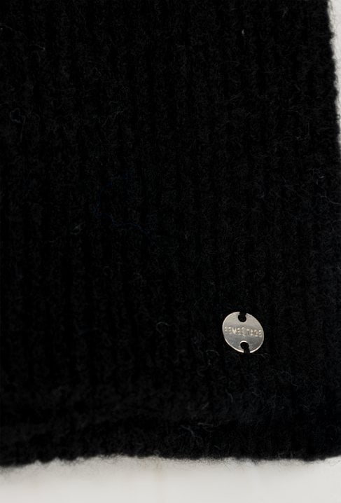 Prążkowany szal z dodatkiem wełny