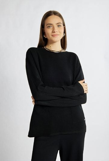 Sweter z kieszonkami