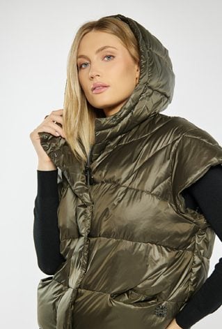 Pikowana kamizelka z kapturem