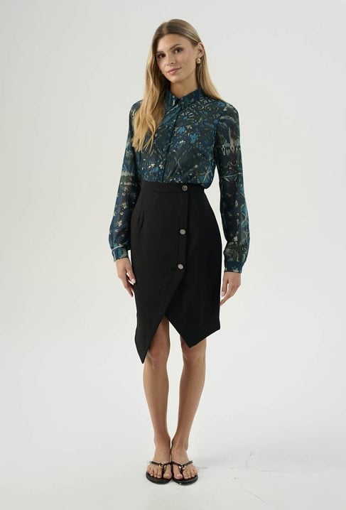 Czarna asymetryczna spódnica