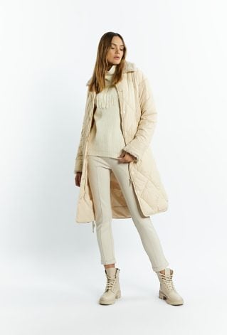 Pikowany płaszcz damski