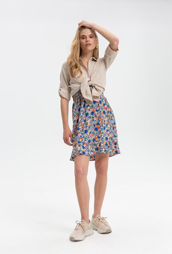 Wielobarwna spódnica w kwiaty