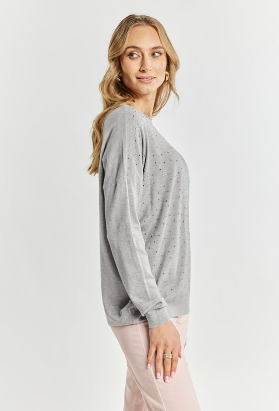 Sweter damski z ozdobną aplikacją