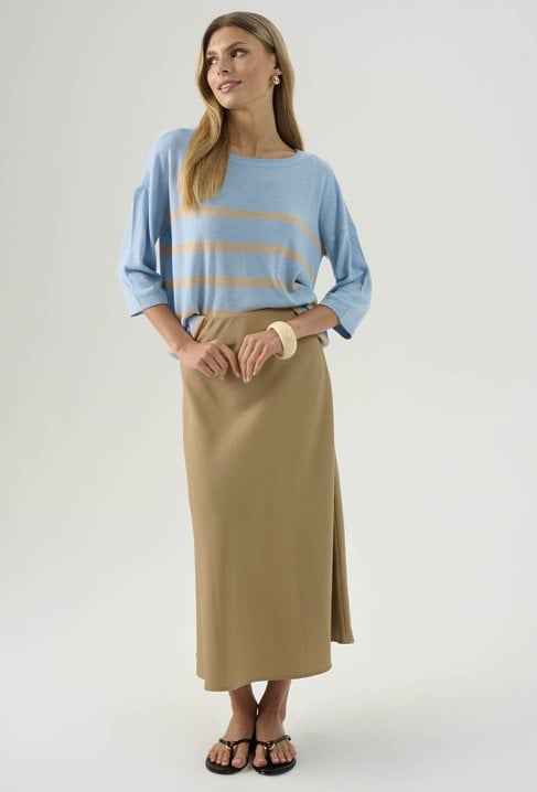 Długa satynowa spódnica