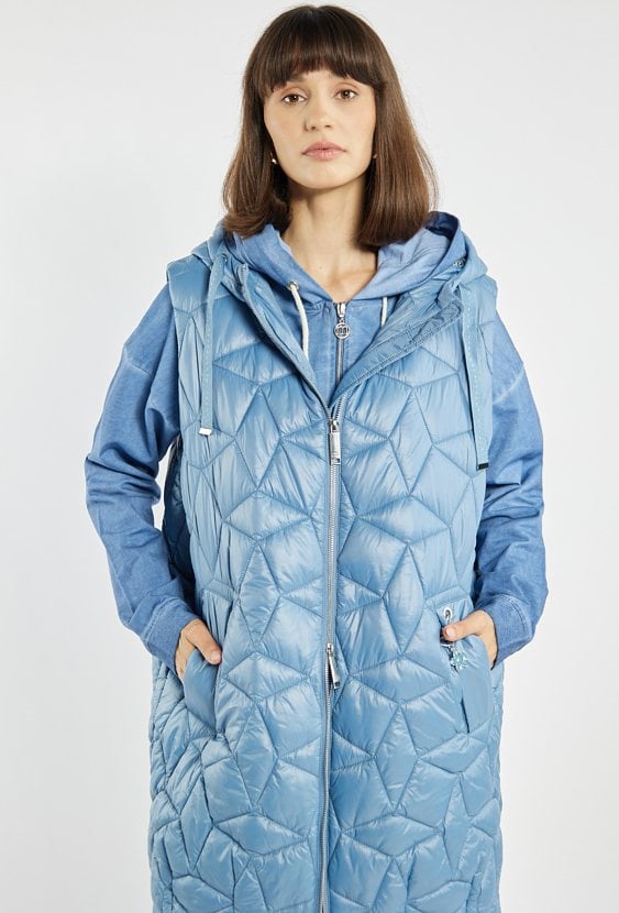 Pikowana kamizelka z kapturem