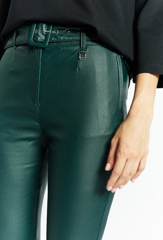 Spodnie damskie z paskiem