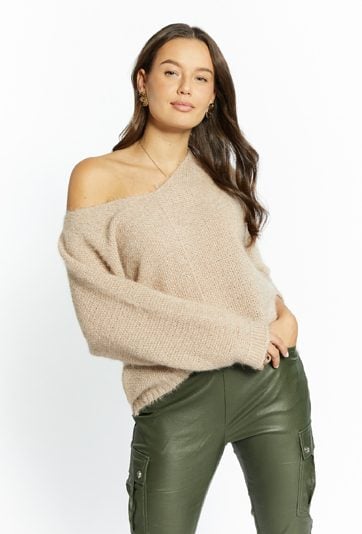 Sweter damski o kroju nietoperza