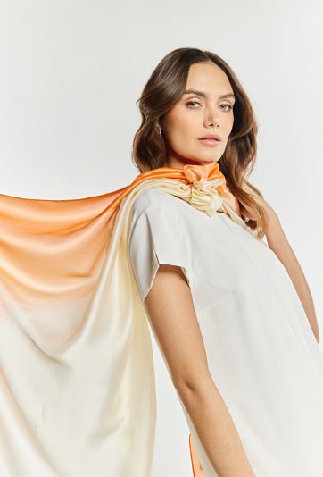 Dwukolorowy szal damski