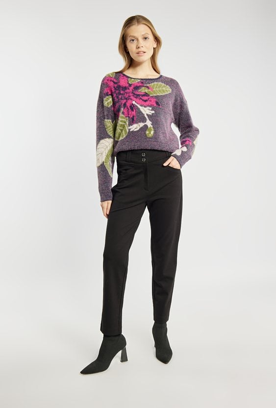 Spodnie o klasycznym kroju