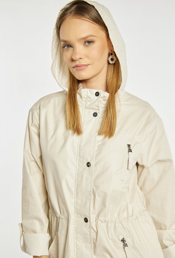 Krótka parka damska z kapturem