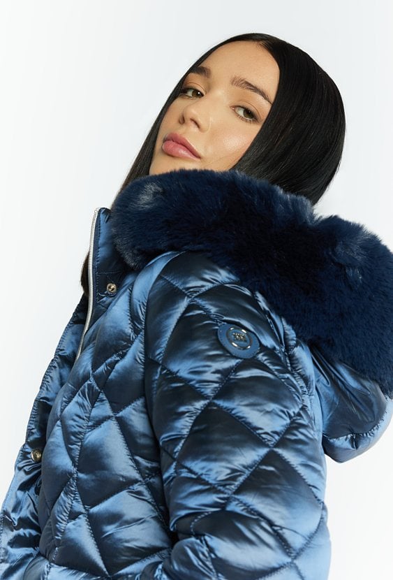 Pikowany płaszcz damski