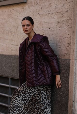 Pikowana kurtka z kapturem