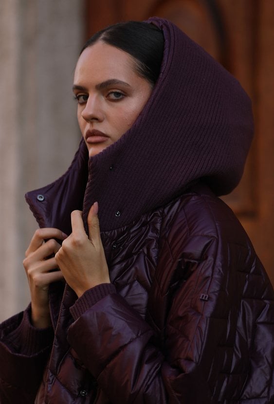 Pikowana kurtka z kapturem