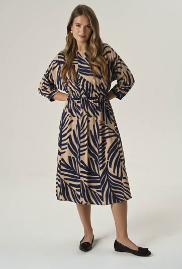 Lekka i kobieca sukienka z przyjemnej wiskozy