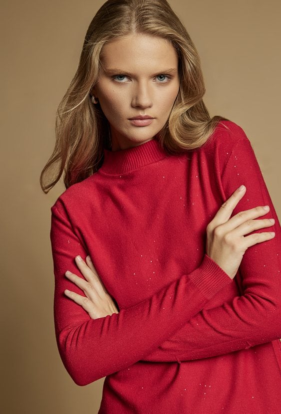Połyskujący sweter damski