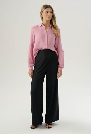 Szerokie długie spodnie z modnym detalem