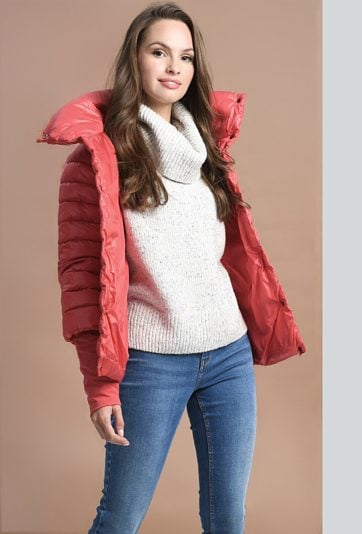 Różowa pikowana kurtka