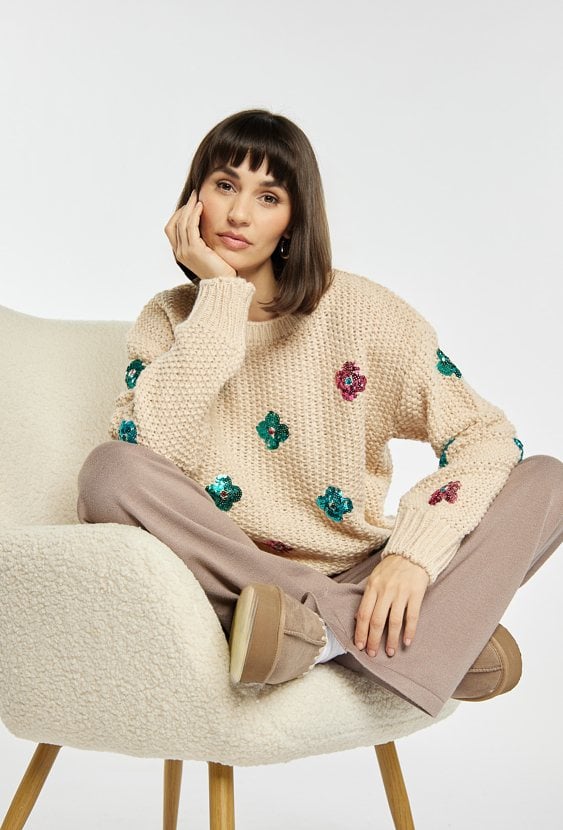 Sweter damski z cekinami