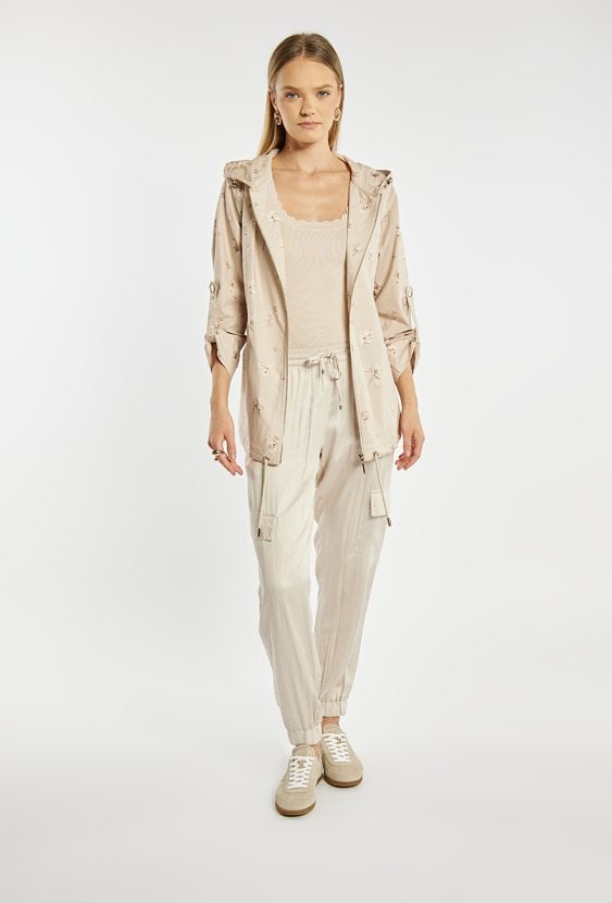 Lekka kurtka z kapturem