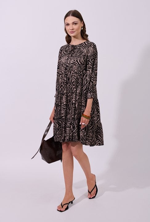 Kwiatowa sukienka z wiskozy