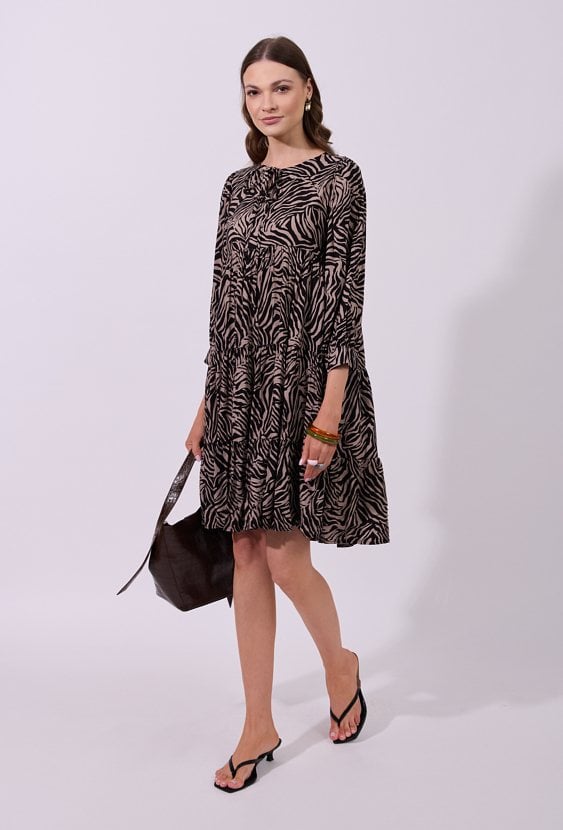 Kwiatowa sukienka z wiskozy