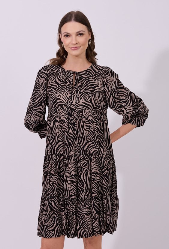 Kwiatowa sukienka z wiskozy