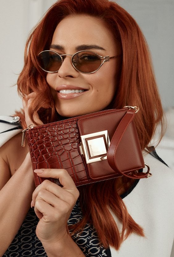 Stylowa torebka na telefon