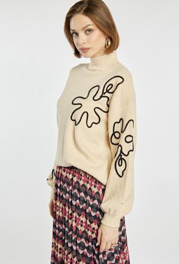 Sweter z graficznym haftem