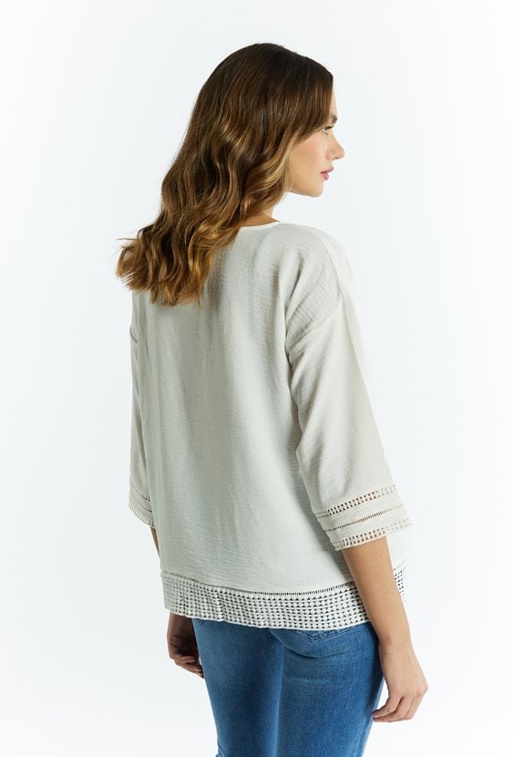 Bluzka damska z ażurowymi wstawkami