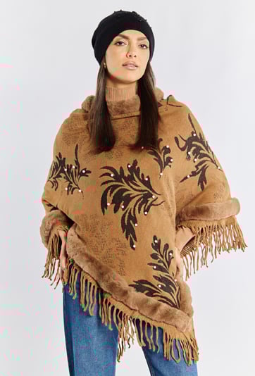 Czapka damska w czarnym kolorze