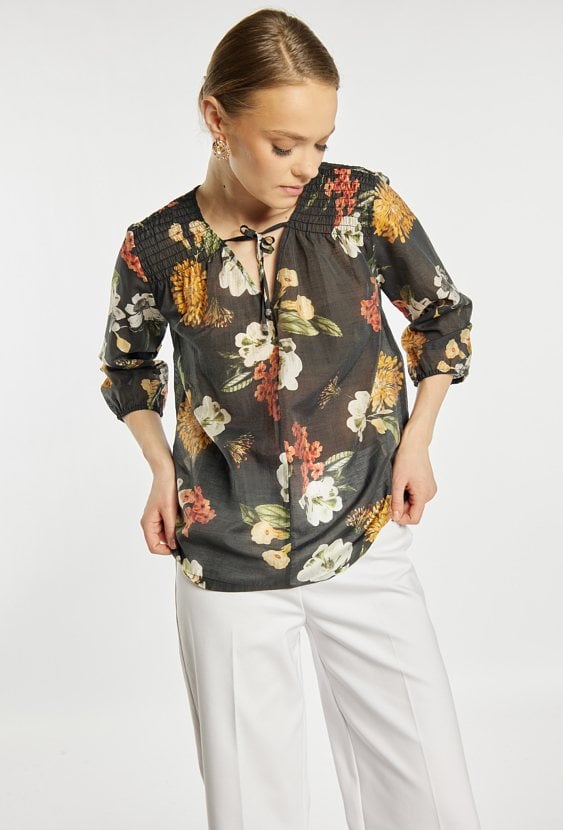 Bluzka z kwiatowym wzorem