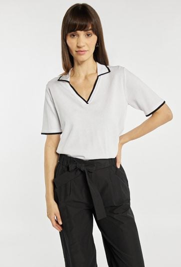 Sweter z kołnierzem