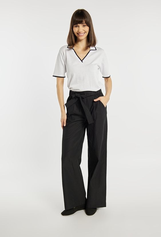 Sweter z kołnierzem