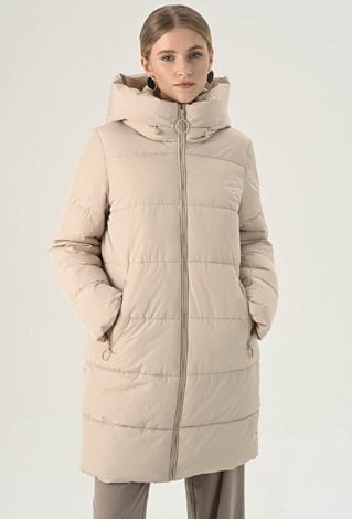 Beżowa pikowana kurtka