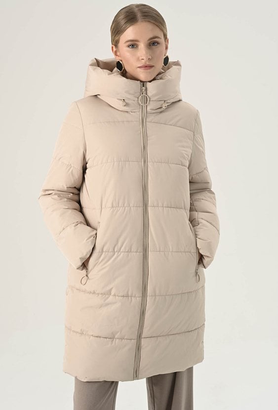 Beżowa pikowana kurtka