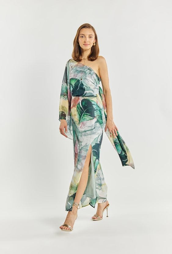 Wzorzysta sukienka na jedno ramię